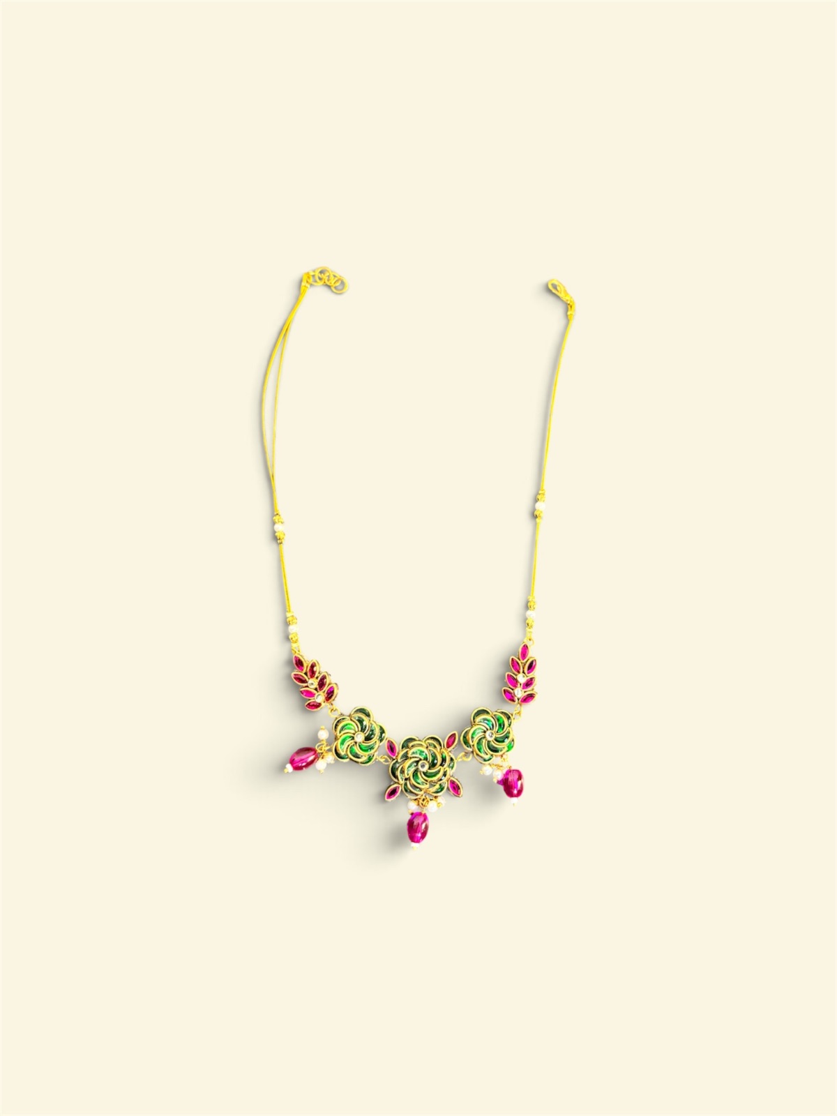 neckpiece